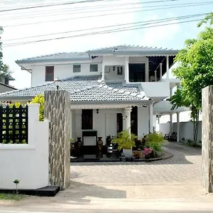 https://asian-villa.negombohotels.net