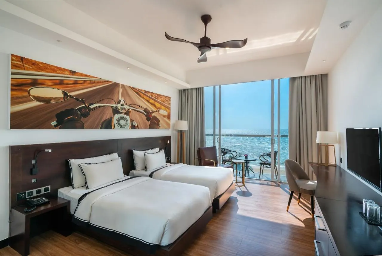 Regal Reseau Hotel & Spa Negombo