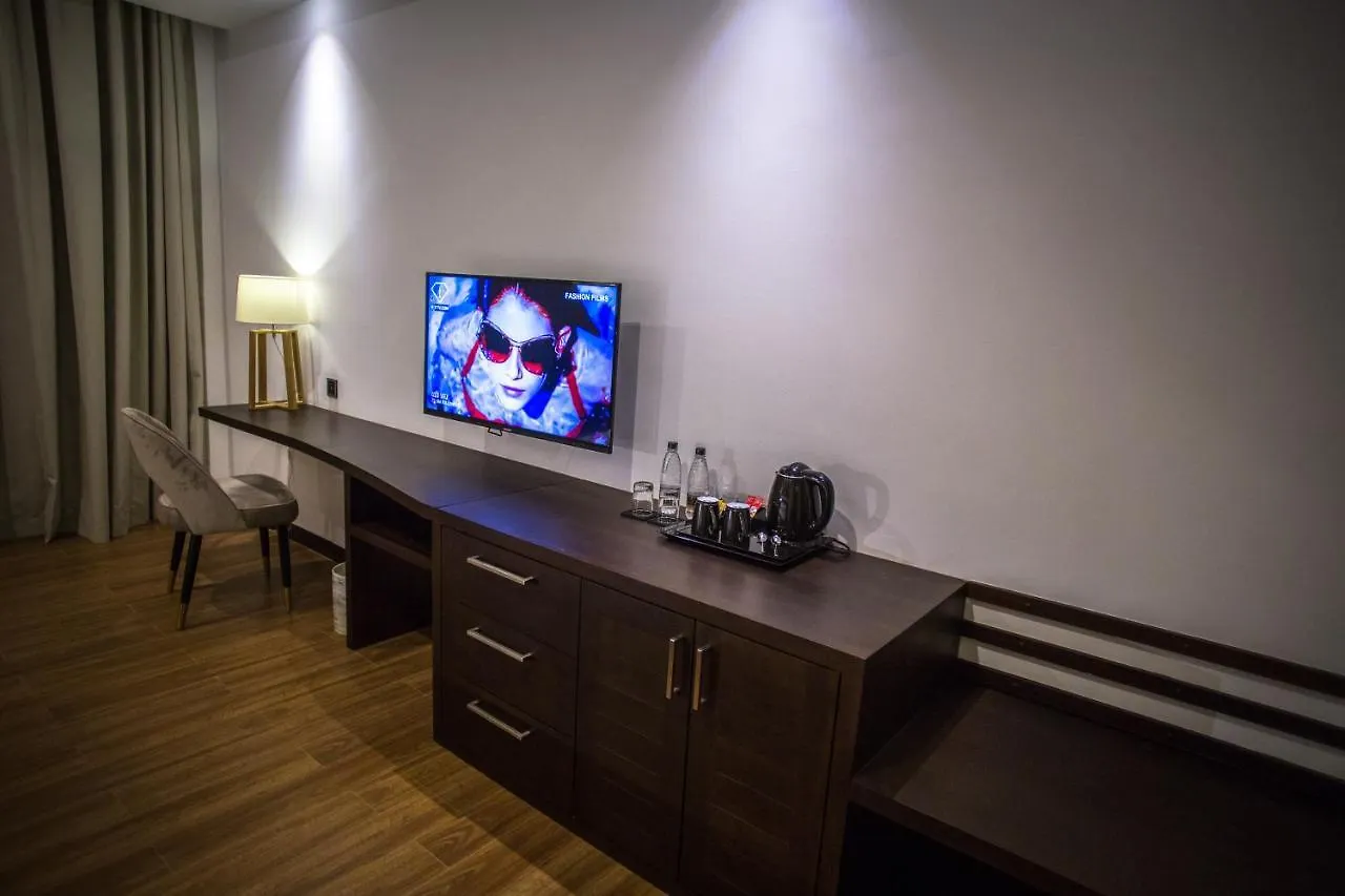 Regal Reseau Hotel & Spa Negombo